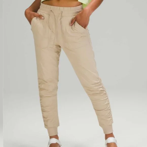 Lululemon Beyond the Studio 7/8 Jogger Trench - Picture 7 of 12